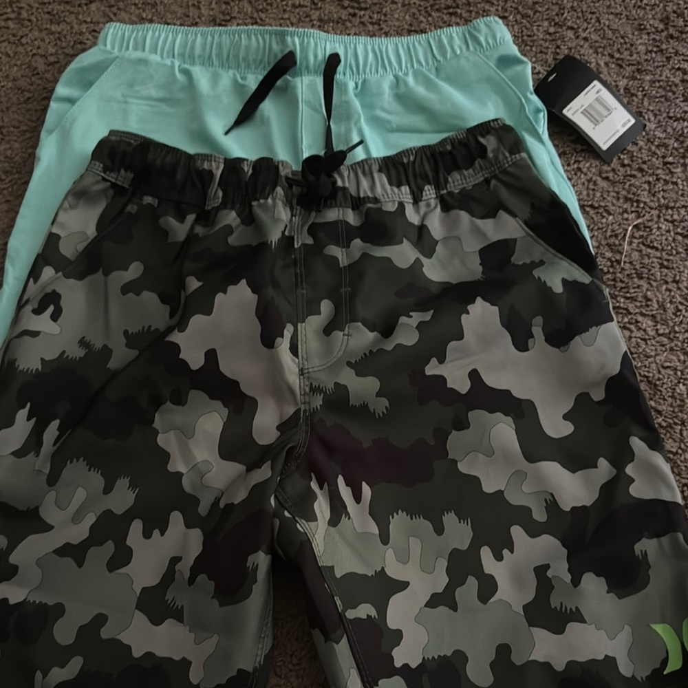 Hurley Green Sweatpants with Modern Camo Design